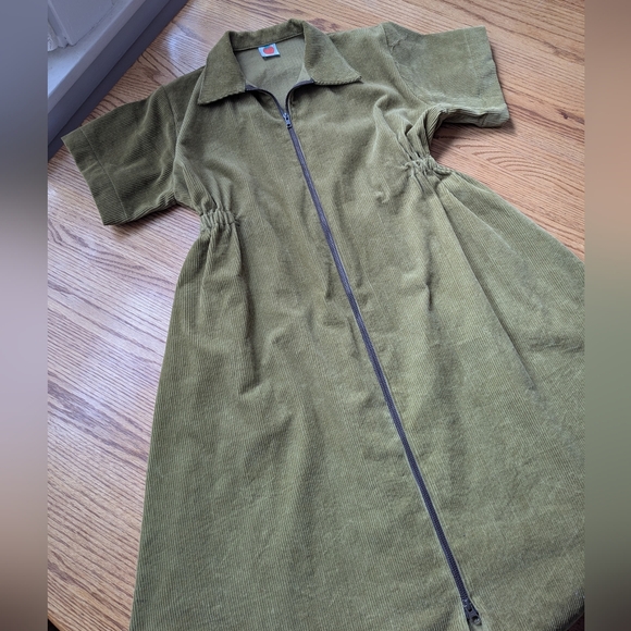 Utility Dress - Picture 5 of 6